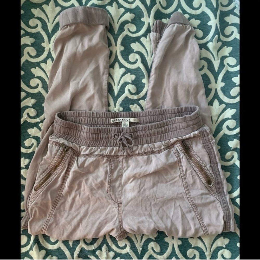 Marrakech Mauve Joggers With Drawstring & Zip Pockets
